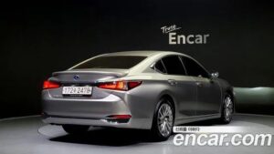 Lexus ES Executive 2022 года из Южной Кореи
