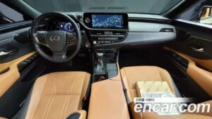 Lexus ES Executive 2022 года из Южной Кореи