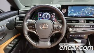 Lexus ES Executive 2022 года из Южной Кореи