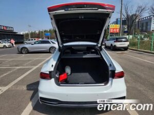 Audi A7 55 TFSI 4WD Premium 2021 года из Южной Кореи