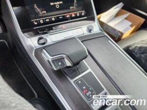 Audi A7 55 TFSI 4WD Premium 2021 года из Южной Кореи