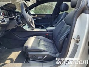 Audi A7 55 TFSI 4WD Premium 2021 года из Южной Кореи