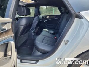Audi A7 55 TFSI 4WD Premium 2021 года из Южной Кореи