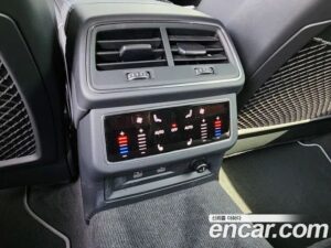 Audi A7 55 TFSI 4WD Premium 2021 года из Южной Кореи