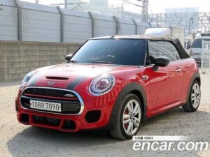 Mini Cooper Convertible JCW 2020 года из Южной Кореи