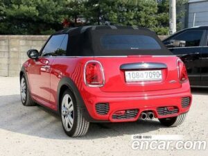 Mini Cooper Convertible JCW 2020 года из Южной Кореи