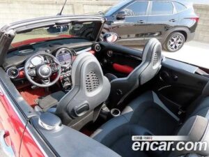 Mini Cooper Convertible JCW 2020 года из Южной Кореи