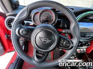 Mini Cooper Convertible JCW 2020 года из Южной Кореи