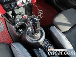 Mini Cooper Convertible JCW 2020 года из Южной Кореи
