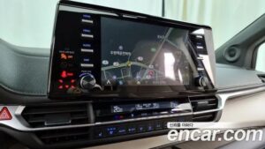 Toyota Sienna 2.5 HYBRID 2WD 2021 года из Южной Кореи