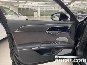 Audi A8 55 TFSI 4WD Premium LWB 2022 года из Южной Кореи