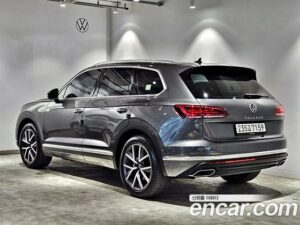 Volkswagen Touareg 3.0 TDI Prestige 2021 года из Южной Кореи