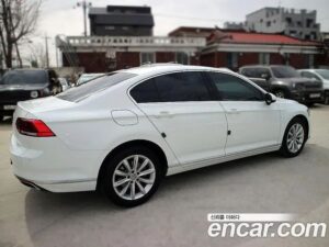 Volkswagen Passat 2.0 TDI Premium 2021 года из Южной Кореи