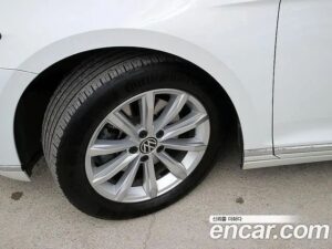 Volkswagen Passat 2.0 TDI Premium 2021 года из Южной Кореи