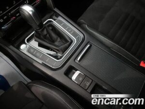 Volkswagen Passat 2.0 TDI Premium 2021 года из Южной Кореи