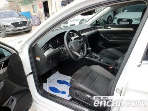 Volkswagen Passat 2.0 TDI Premium 2021 года из Южной Кореи