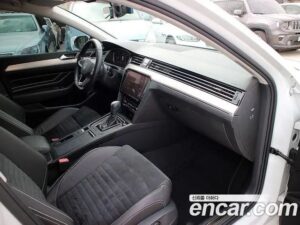 Volkswagen Passat 2.0 TDI Premium 2021 года из Южной Кореи