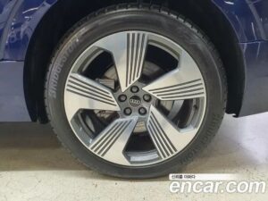 Audi e-tron 55 4WD Sportback 2022 года из Южной Кореи