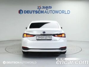 Lexus ES Executive 2020 года из Южной Кореи