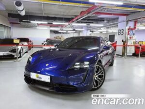Porsche Taycan Turbo 2021 года из Южной Кореи