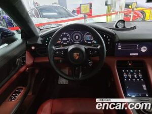 Porsche Taycan Turbo 2021 года из Южной Кореи