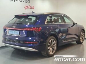 Audi e-tron 55 4WD 2022 года из Южной Кореи