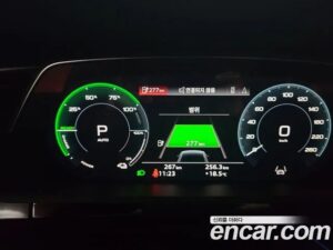 Audi e-tron 55 4WD 2022 года из Южной Кореи