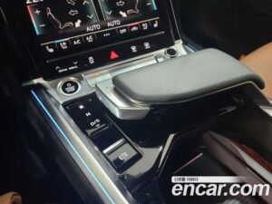 Audi e-tron 55 4WD 2022 года из Южной Кореи