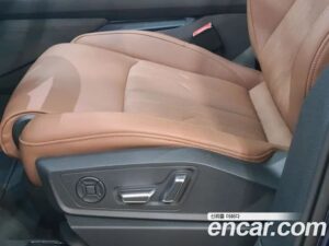 Audi e-tron 55 4WD 2022 года из Южной Кореи