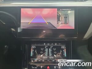 Audi e-tron 55 4WD 2022 года из Южной Кореи