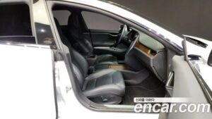 Tesla Model S LONG RANGE 2020 года из Южной Кореи