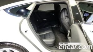 Tesla Model S LONG RANGE 2020 года из Южной Кореи