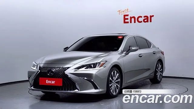 Lexus ES Luxury 2019 года из Кореи