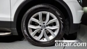 Volkswagen Tiguan 2.0 TDI Premium 2020 года из Южной Кореи