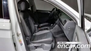 Volkswagen Tiguan 2.0 TDI Premium 2020 года из Южной Кореи