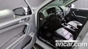 Volkswagen Tiguan 2.0 TDI Premium 2020 года из Южной Кореи