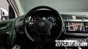 Volkswagen Tiguan 2.0 TDI Premium 2020 года из Южной Кореи