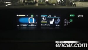 Toyota Prius 1.8 2019 года из Южной Кореи
