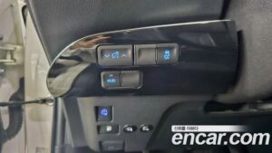 Toyota Prius 1.8 2019 года из Южной Кореи