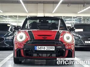 Mini Cooper Convertible JCW COMFORT PACK 2022 года из Южной Кореи
