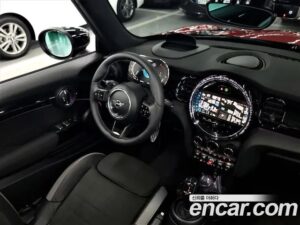 Mini Cooper Convertible JCW COMFORT PACK 2022 года из Южной Кореи