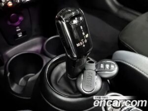 Mini Cooper Convertible JCW COMFORT PACK 2022 года из Южной Кореи