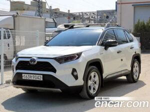 Toyota RAV4 2.5 2WD HYBRID 2020 года из Южной Кореи