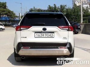 Toyota RAV4 2.5 2WD HYBRID 2020 года из Южной Кореи