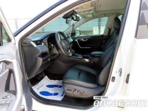 Toyota RAV4 2.5 2WD HYBRID 2020 года из Южной Кореи