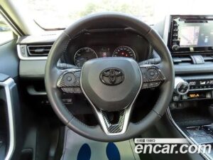 Toyota RAV4 2.5 2WD HYBRID 2020 года из Южной Кореи