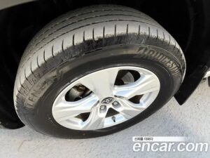 Toyota RAV4 2.5 2WD HYBRID 2020 года из Южной Кореи