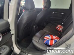 Mini Clubman DEFAULT 2022 года из Южной Кореи