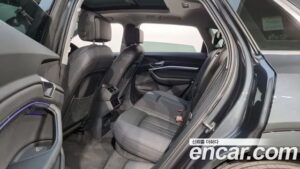Audi e-tron 50 4WD 2022 года из Южной Кореи