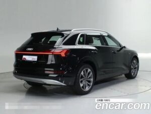 Audi e-tron 55 4WD 2022 года из Южной Кореи